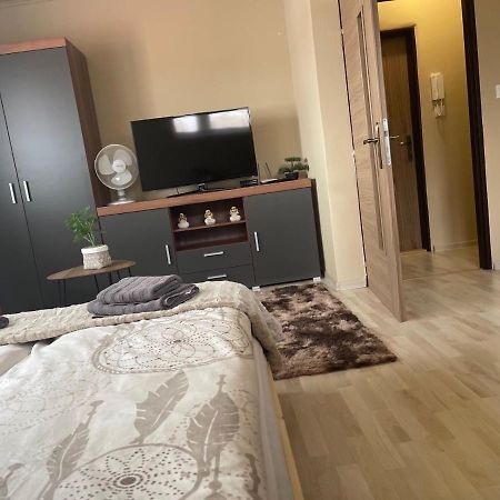 Garzon/ Studio Apartment Sahy المظهر الخارجي الصورة