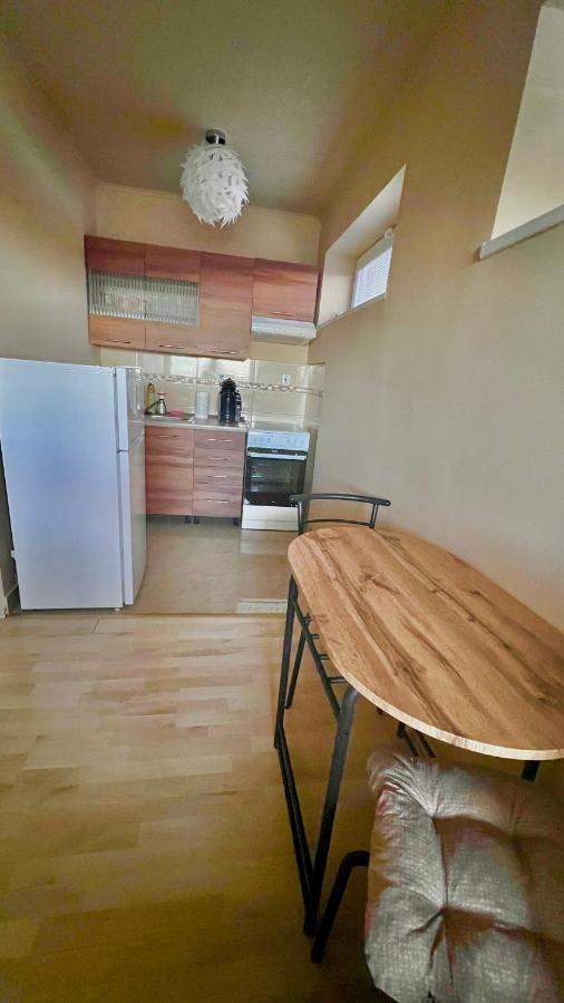 Garzon/ Studio Apartment Sahy المظهر الخارجي الصورة